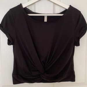 FREE PEOPLE MOVEMENT Twist-Front Crop Black Top GUC